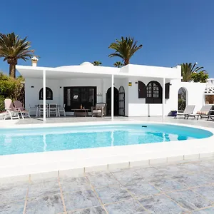 Serenity Villa Puerto del Carmen (Lanzarote)